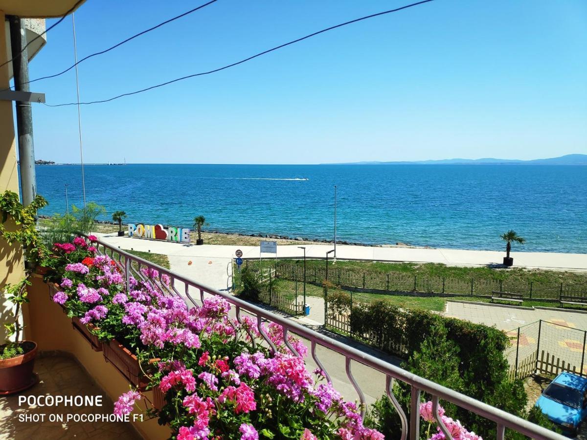 Homestay Kostadinov Pomorie Exterior foto