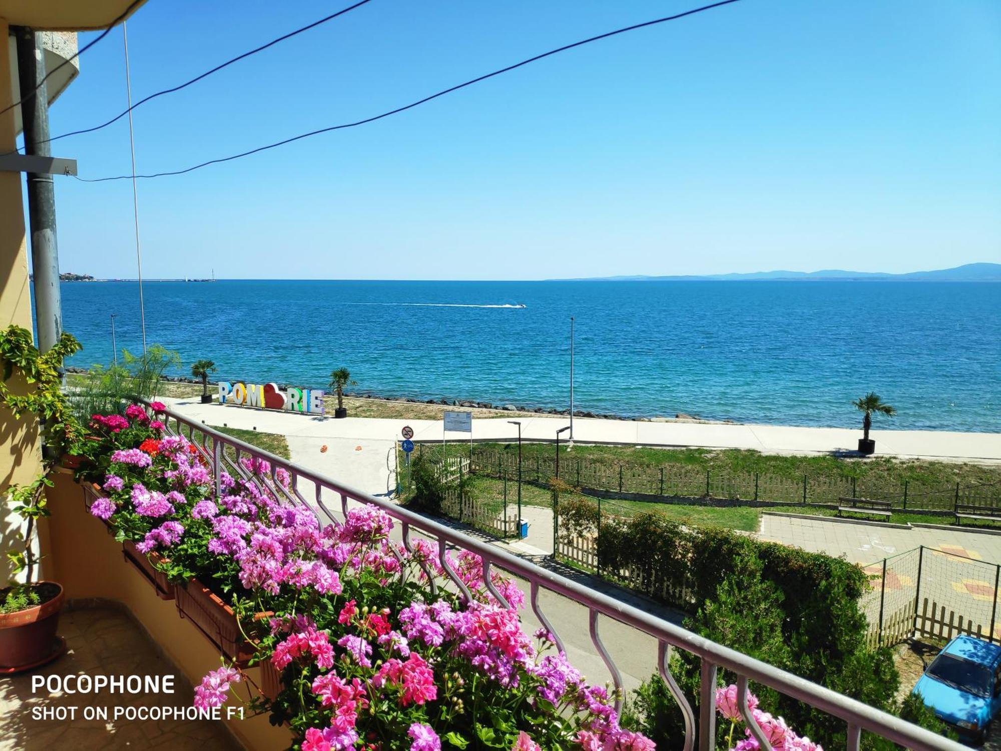 Homestay Kostadinov Pomorie Exterior foto